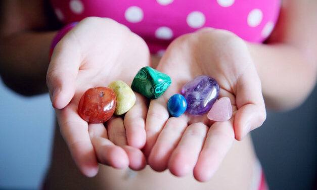 8 Best Gemstones for Anxiety and Depression