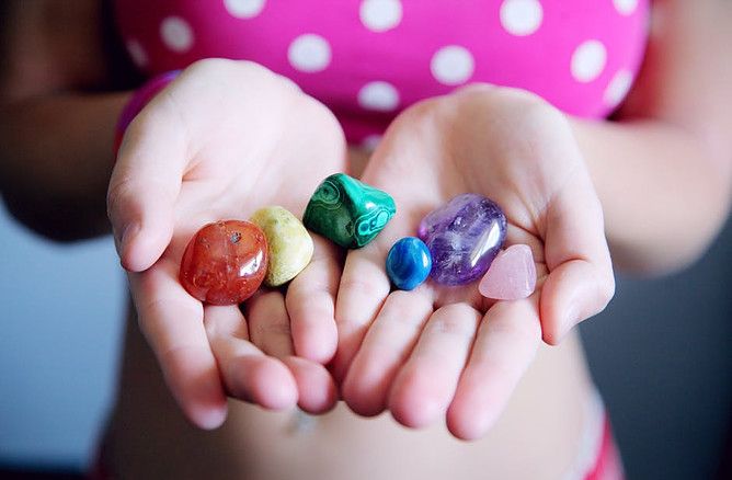 8 Best Gemstones for Anxiety and Depression