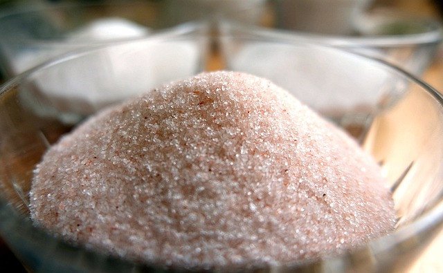 French Sea Salt vs. Himalayan Salt: Which One Is Healthier?
